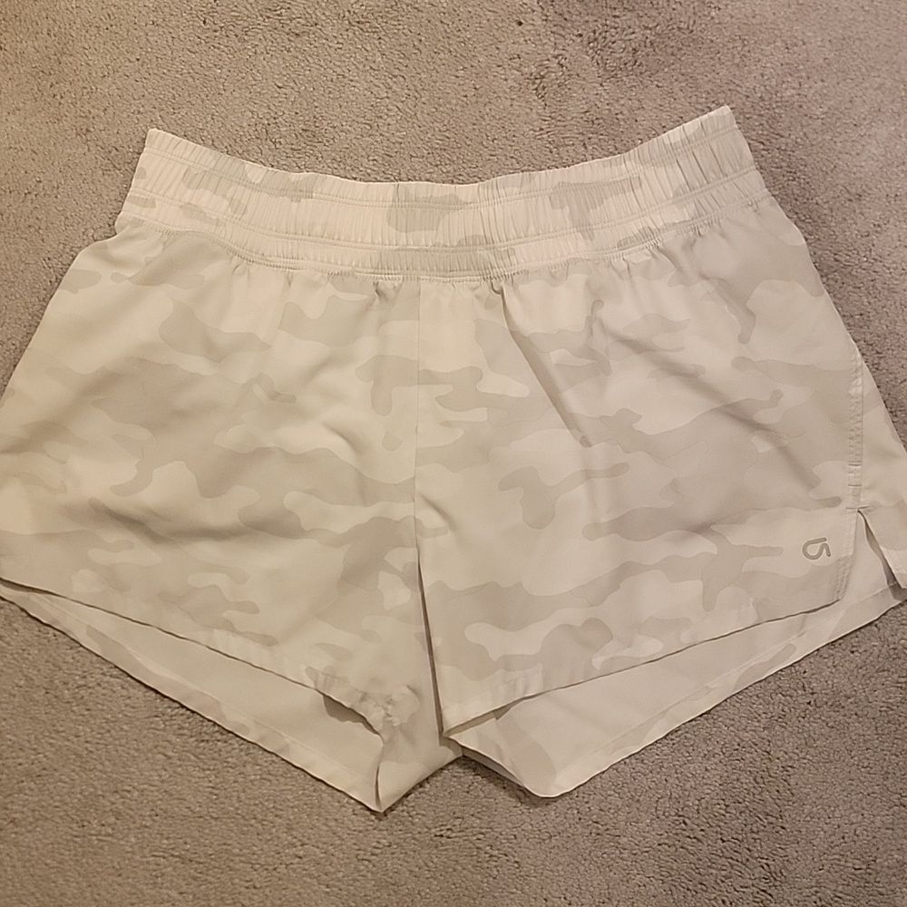 Women's Camouflage Shorts Sz Med